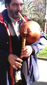 Luis PAYNO playing a Galician Rosca bagpipe built by Pablo CARPINTERO