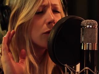 Ellie Holcomb